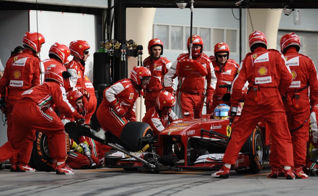 V Bahrajnu nič novega: Vettel pred Lotusom