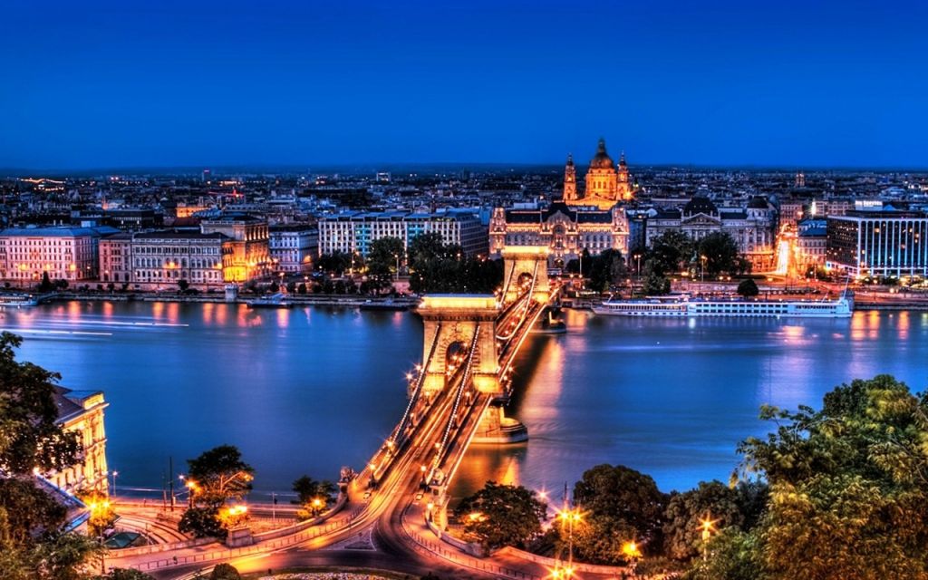 V Budimpešto in Novi Sad za 199 evrov
