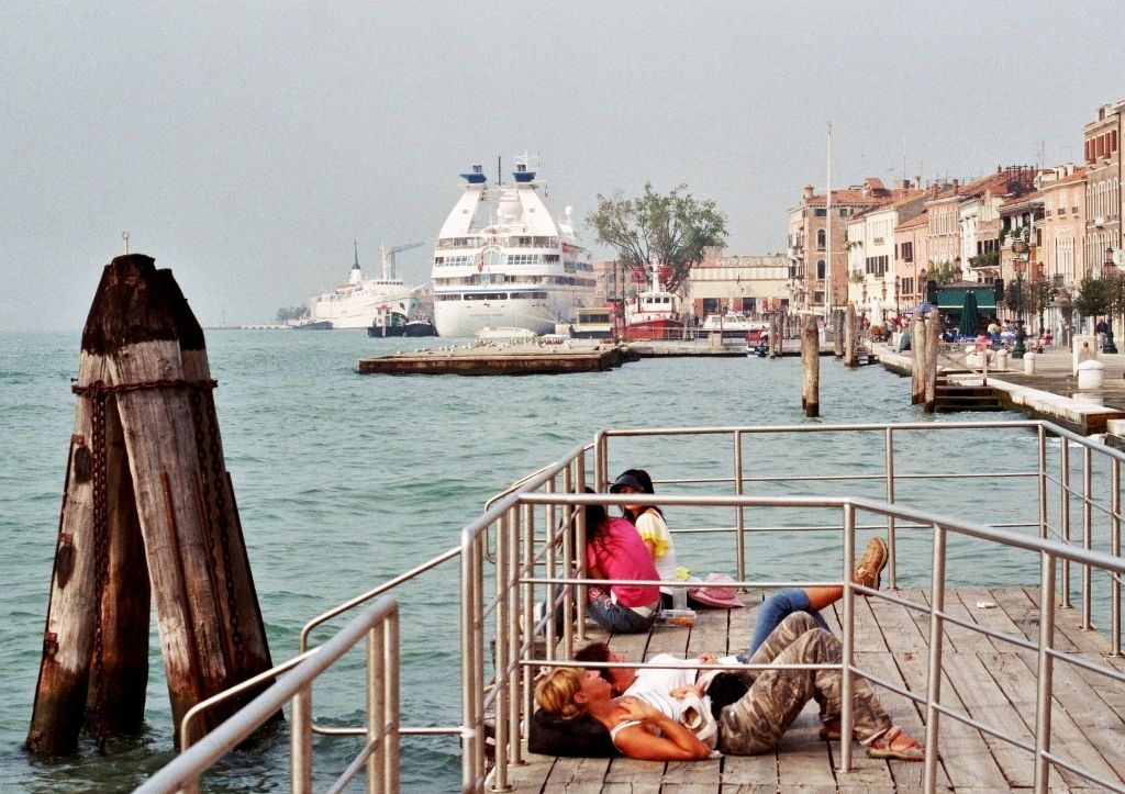 V Kopru in Benetkah padla ladjarska rekorda