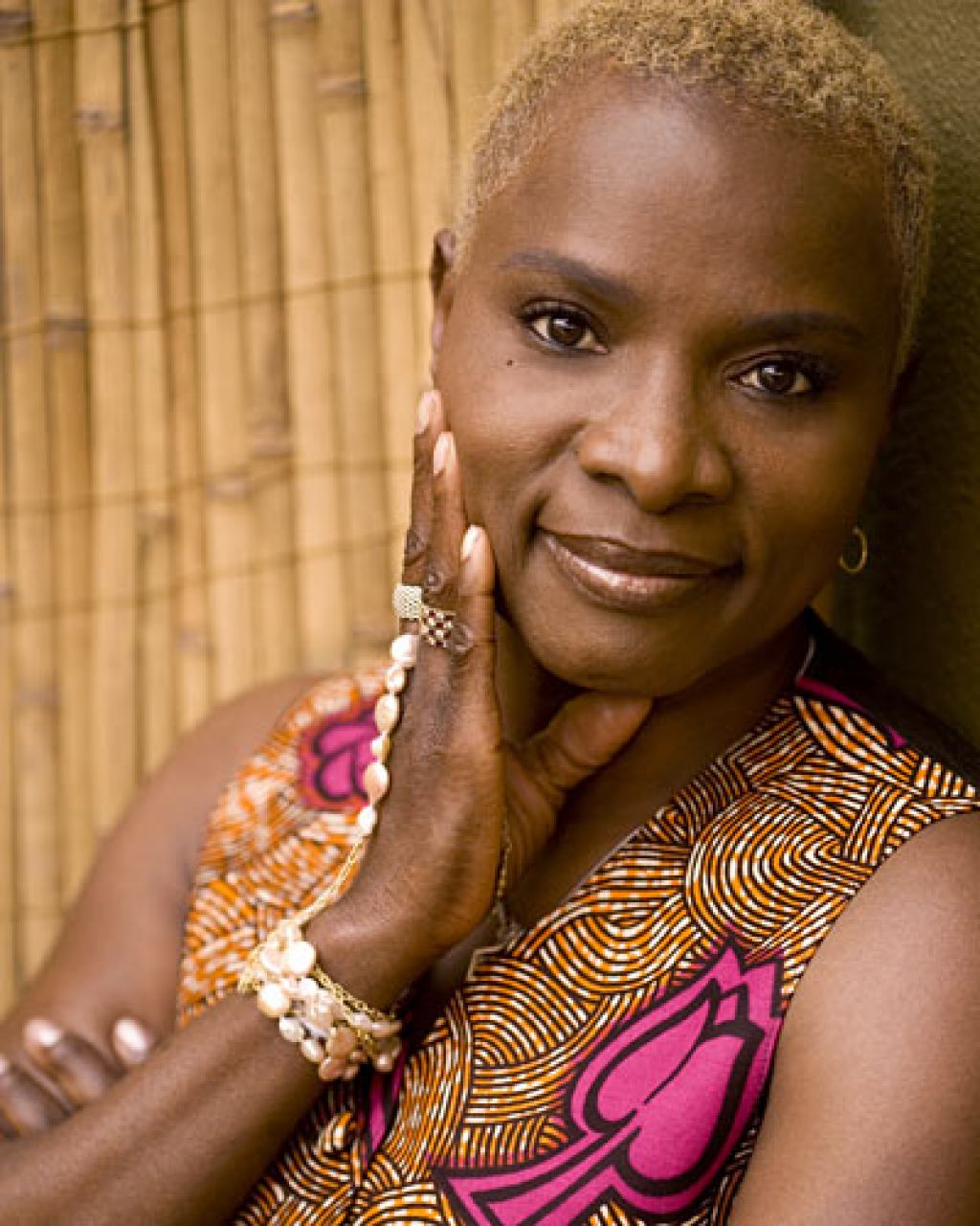 Glasbeni poklon afriškim ženskam