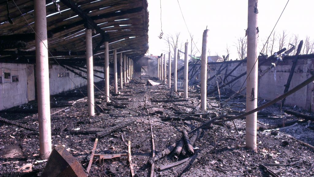 Piščančja farma uničena v požaru