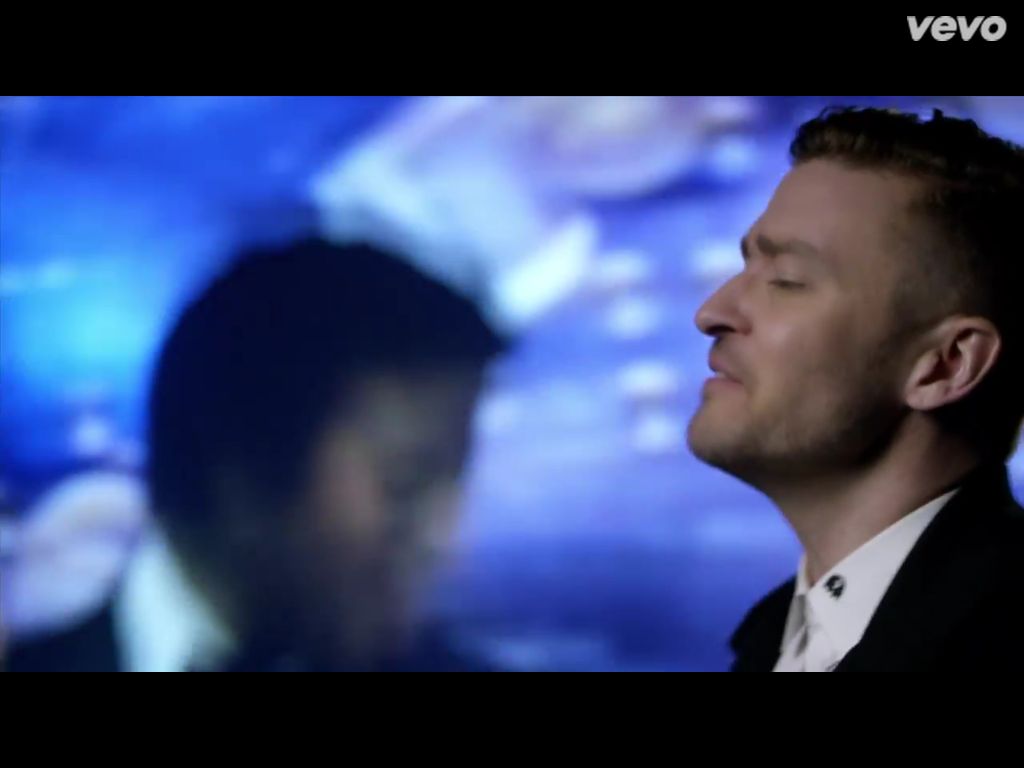 Timberlake poplesuje kot pokojni kralj popa