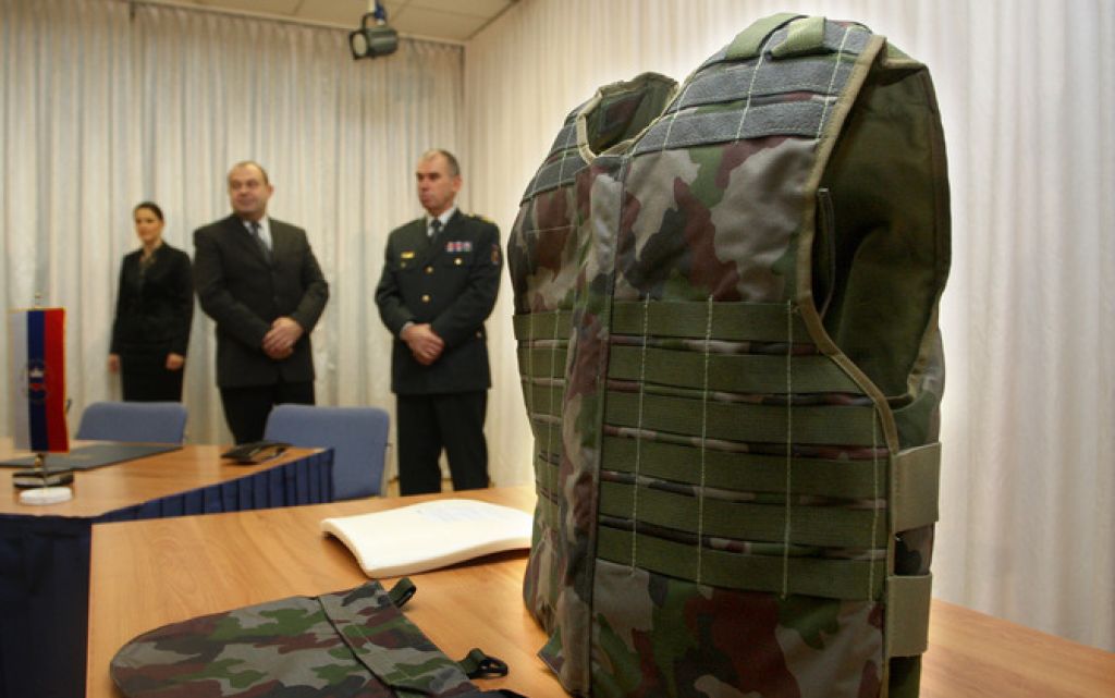 Za pogum medaljo, za rane odškodnino