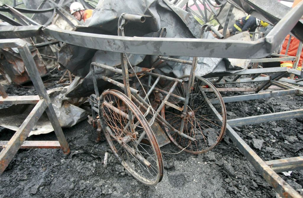 FOTO: V požaru 38 mrtvih