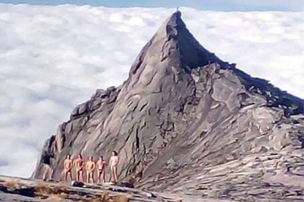 Goli turisti razkačili duhove na sveti gori