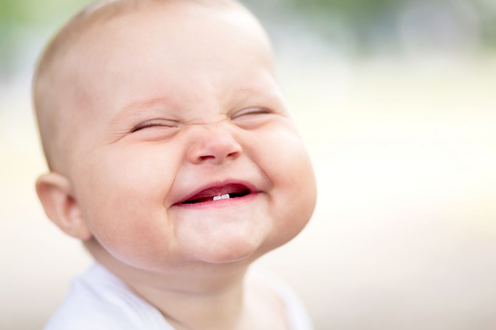 Nasmeh lahko reprogramira možgane
