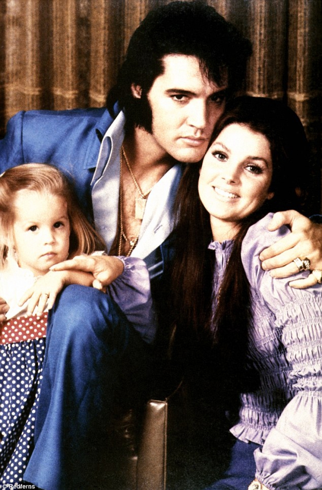 Presleyjevi vnukinji v socialnem skrbstvu, odkrili otroško pornografijo