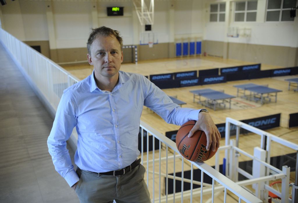 Roletar zgradil trotom košarkarsko dvorano