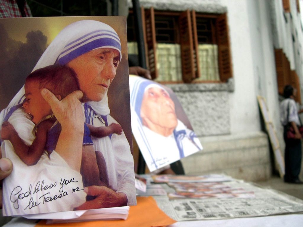 Drugi čudež matere Tereze: postala bo svetnica