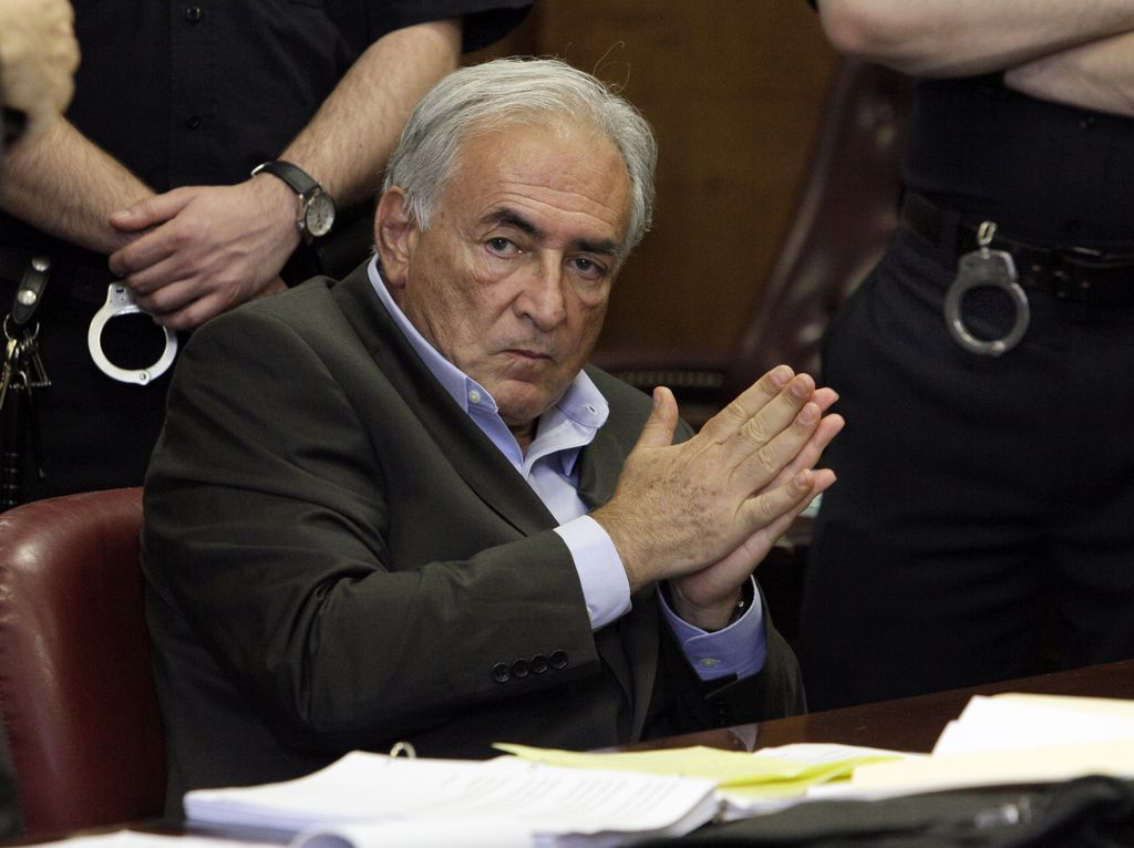 Je sobarica lagala o Strauss-Kahnu (62) in posilstvu?