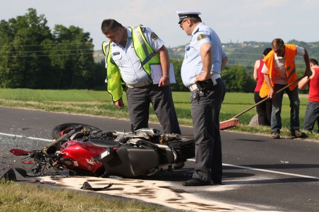 Slovenska Bistrica: motorist podlegel poškodbam