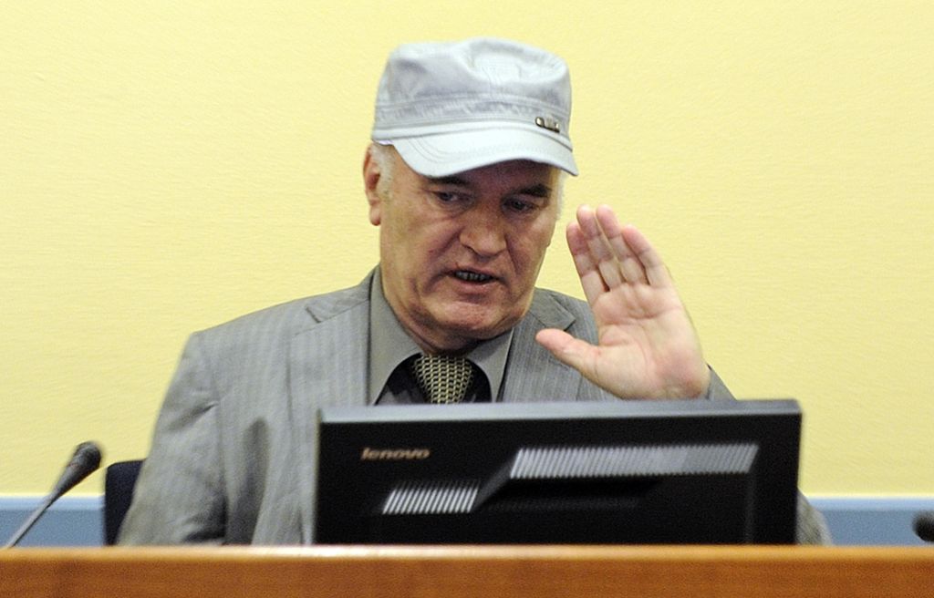Ratko Mladić bo moral na operacijo