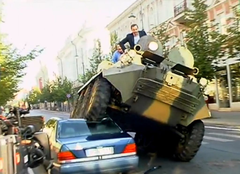 V Litvi s tankom nad napačno parkirane