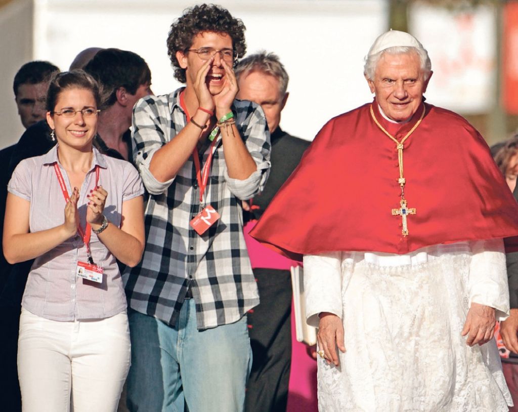 S papežem k molitvi  tudi 900 Slovencev