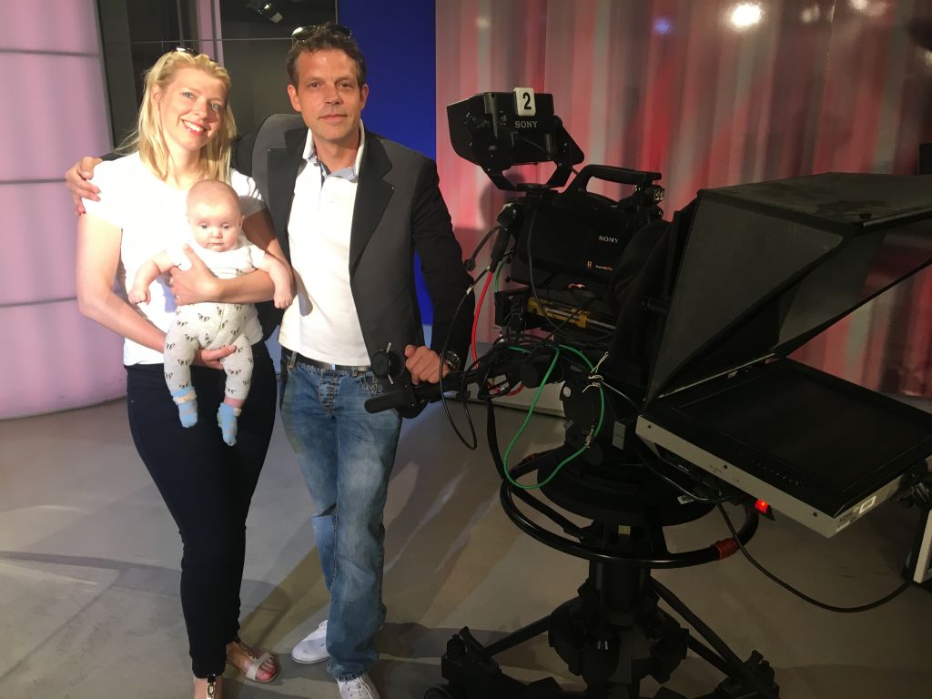 Z dojenčkom kar v RTV