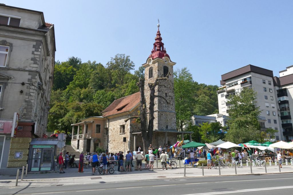 Ljubljana je klobuk, Šiška pa pušeljc
